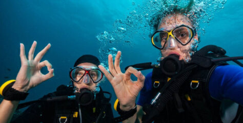 How Scuba Divers Stay Safe While Underwater
